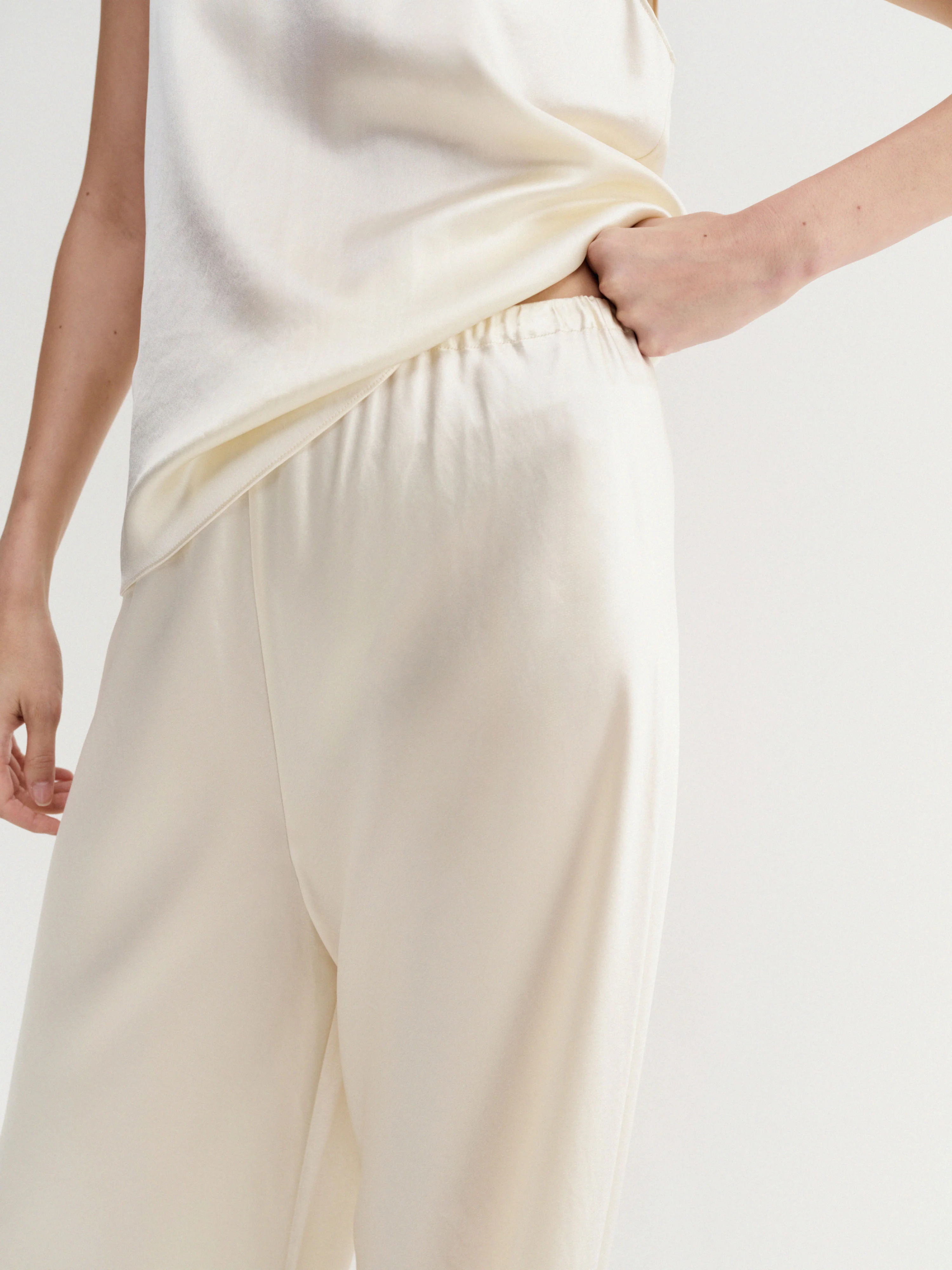 Bias Satin Pants, vanilla - Image 4