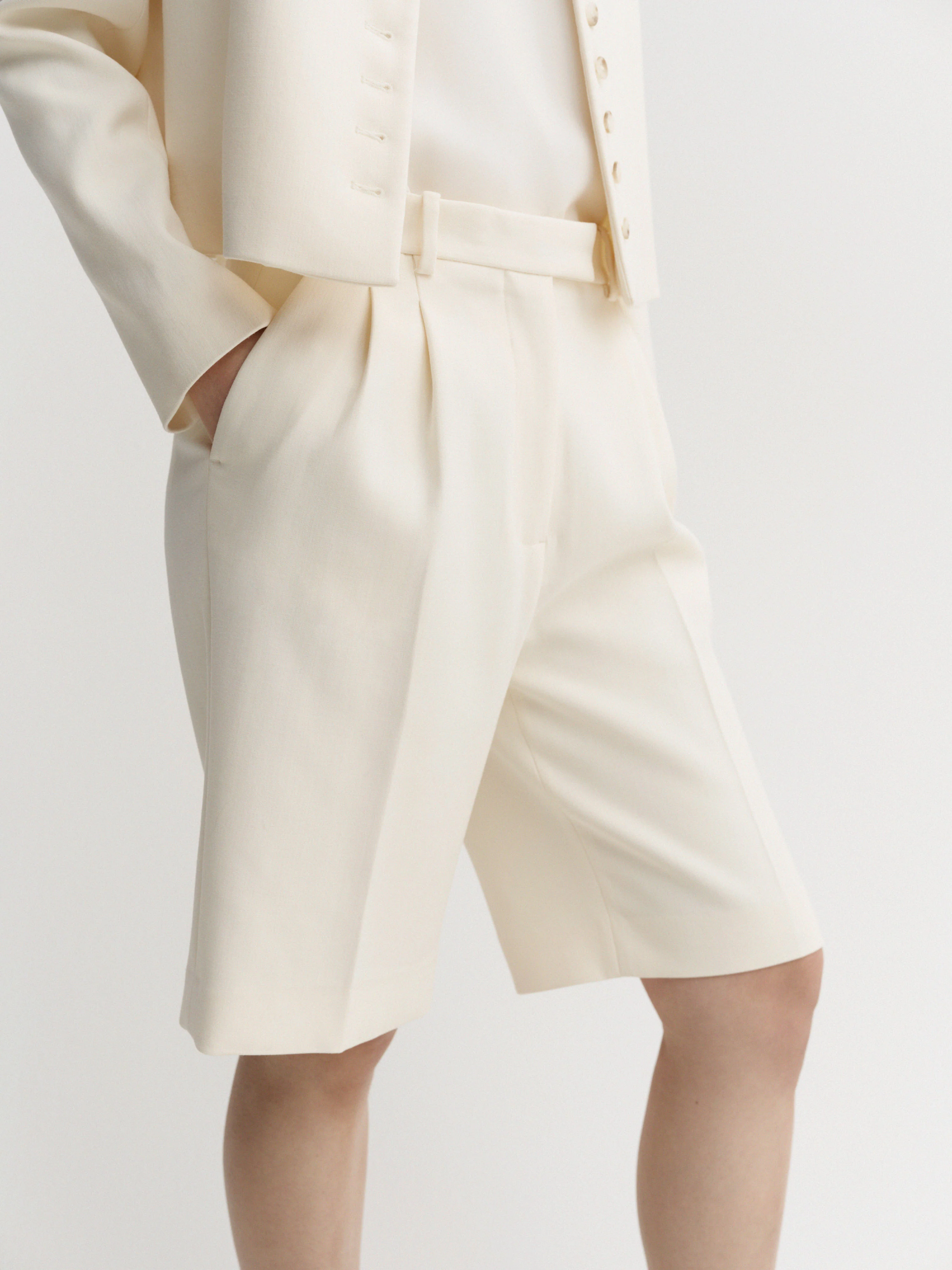 Bruna Shorts, cream - Image 3